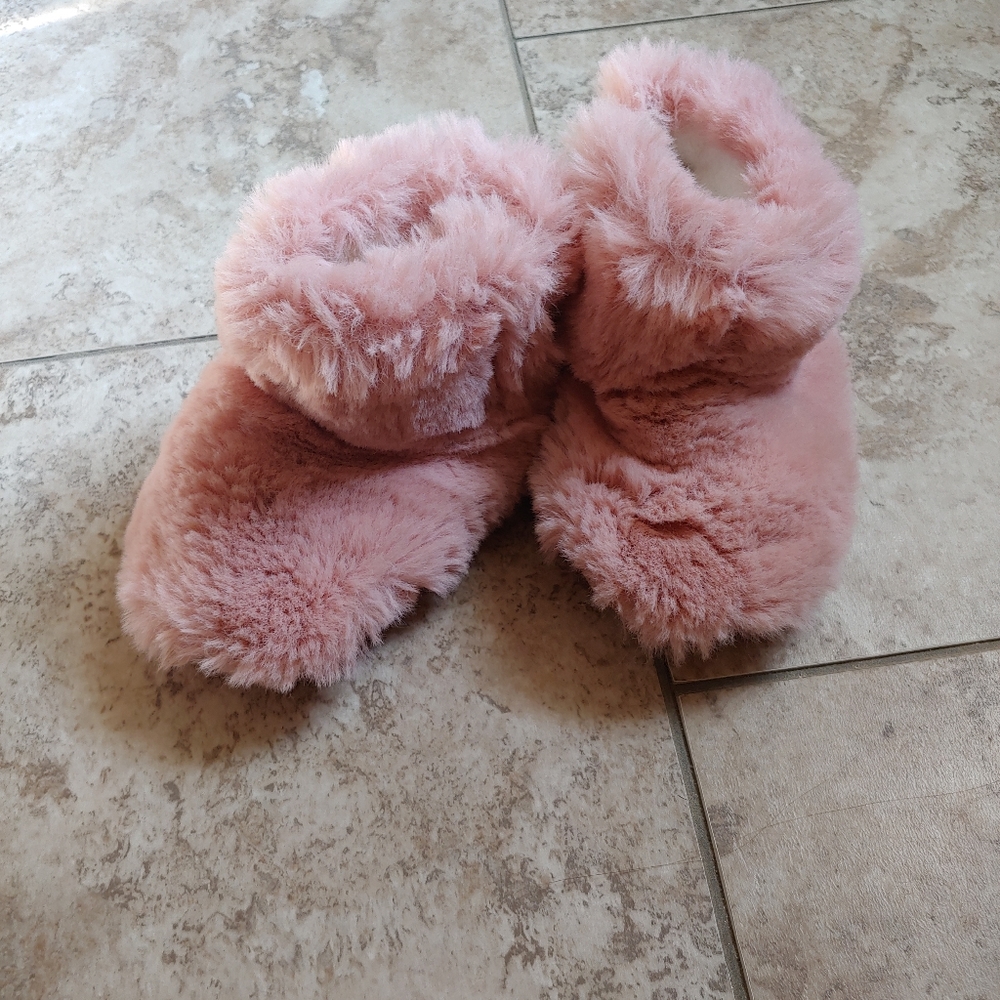 Cat&Jack furry slippers